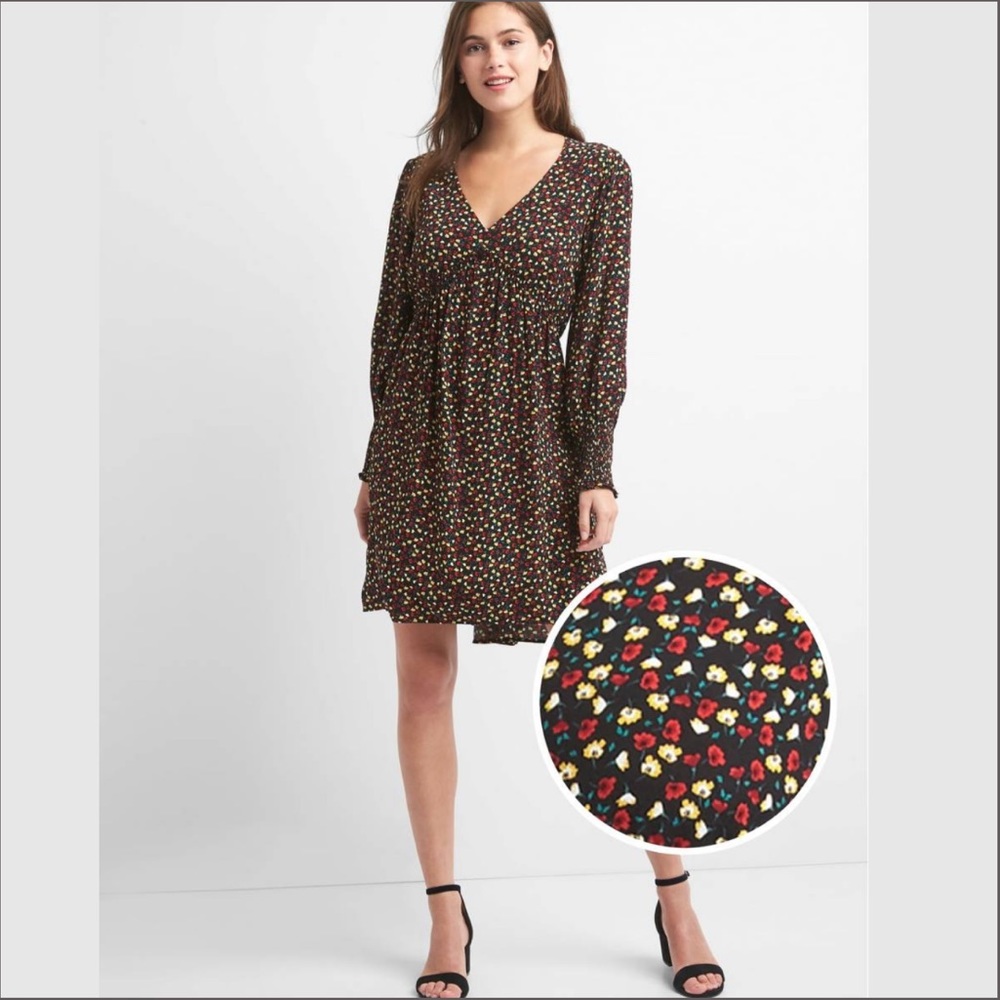 Gap Black Floral V-Neck Swing Dress M